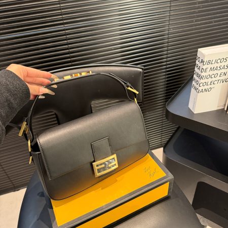 Fendi Baguette Bag - Image 2
