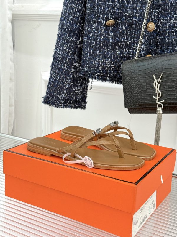 Hermès Kelly Buckle Flip-Flops