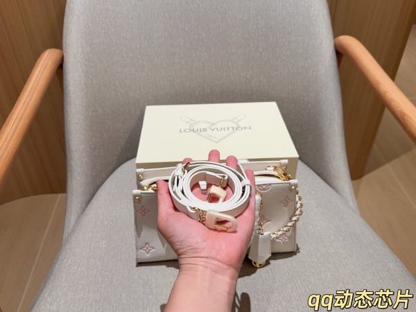 LV OnTheGo East West Monogram Empreinte Bag