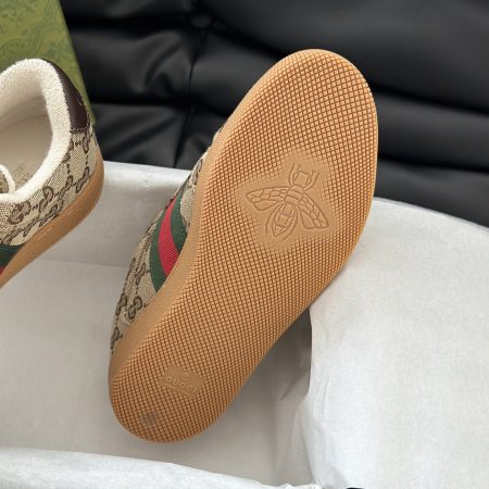 Gucci Men's Screener Sneaker 10A - Image 6