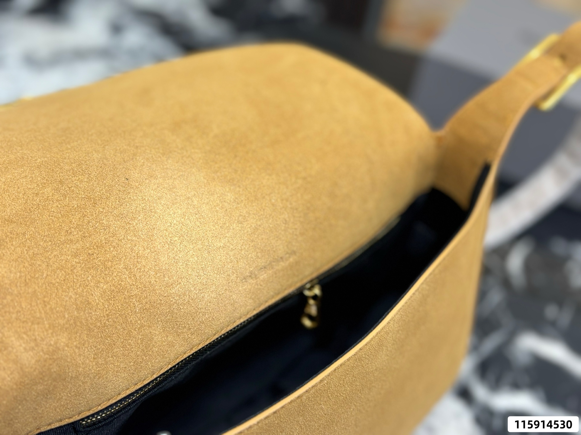 Balenciaga Underarm Bag - Image 8