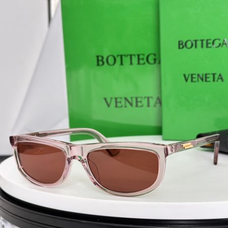 Bottega Veneta Eyewear Bottega Veneta Slim Ribbon Sunglasses in Black/Grey - Image 6