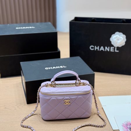 Chanel Long Vanity With Chain Bag - Image 4