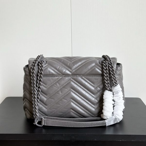 Gucci Marmont medium shoulder bag