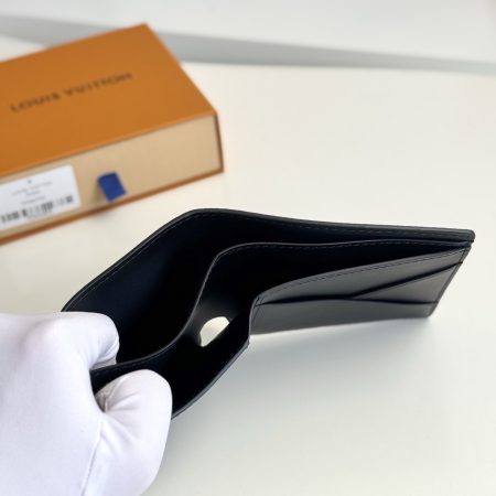 LV Multiple Wallet - Image 4