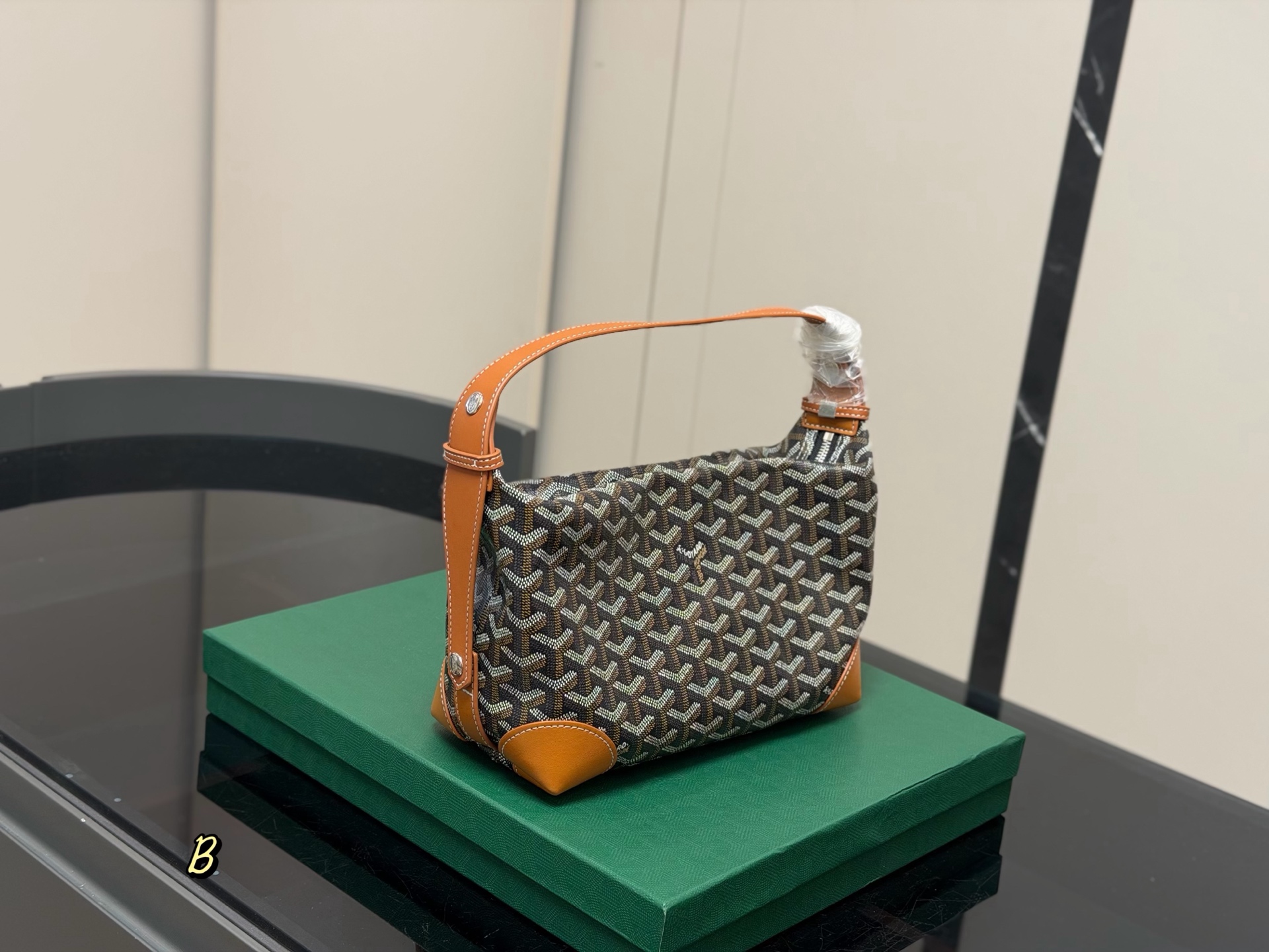 Goyard Bowling 25 Toiletry Bag - Image 1
