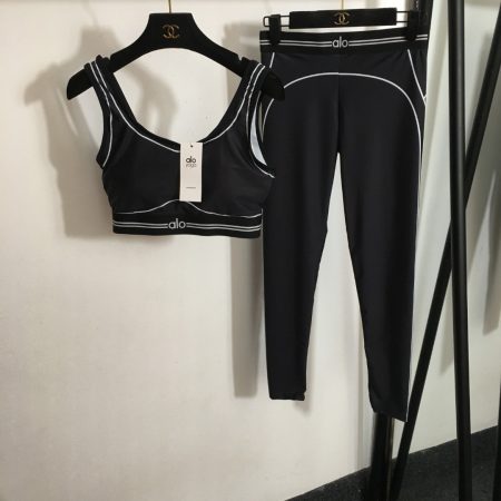 ALO Yoga Exercise Set
