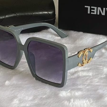 Chanel Fashionable Sunglasses - Image 3