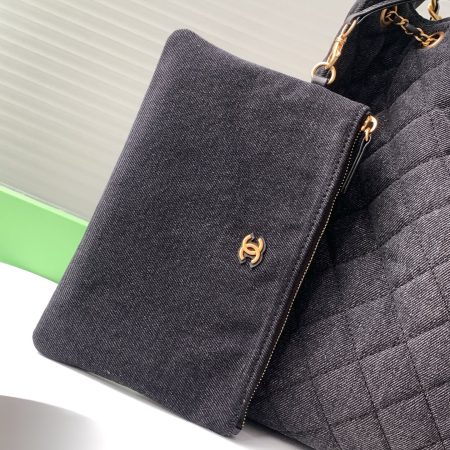 Chanel 25P Hobo Medium Handbag Denim & Gold-Tone Metal - Image 6