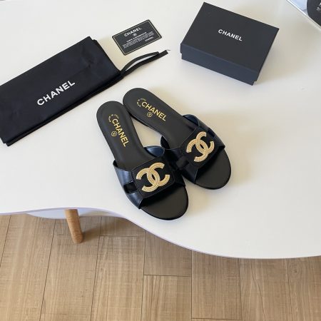 Chanel 26P Large C-Logo Openwork Flat Slippers - Image 4