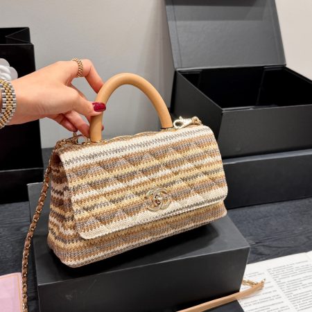 Chanel 19 Medium Flap Bag - Image 4