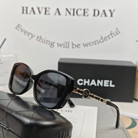 Chanel Polyester Resin High Definition Sunglasses - Image 1