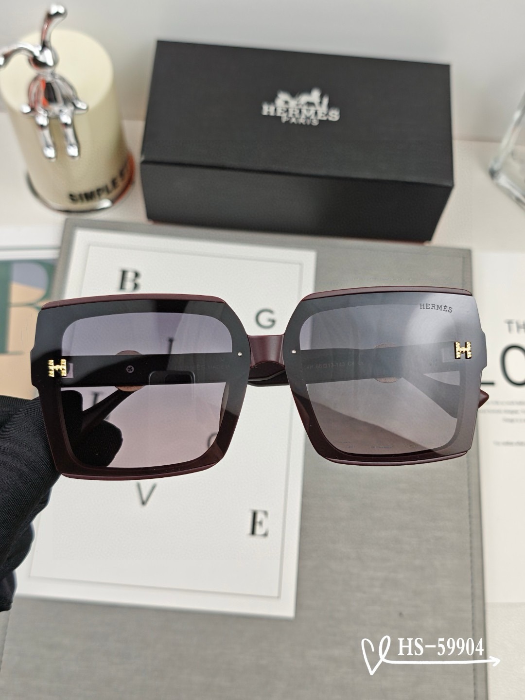 Hermes Polyresin Polarized Sunglasses - Image 4