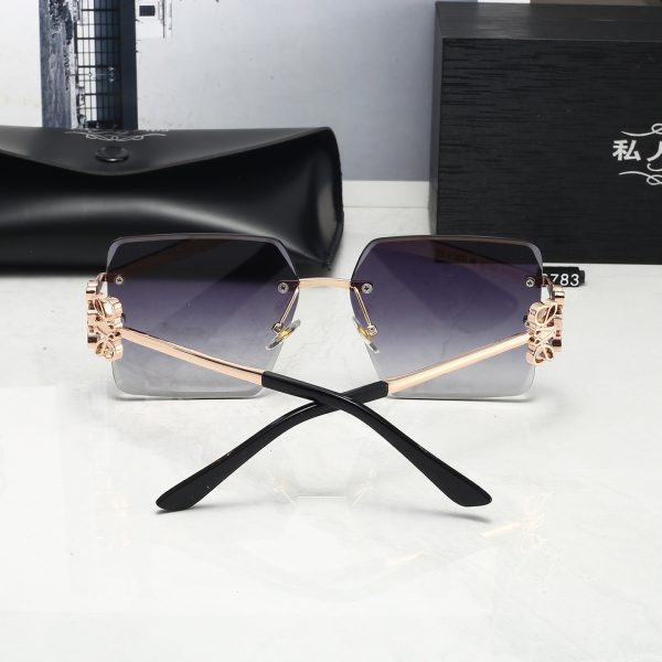 LOEWE Fashionable Sunglasses