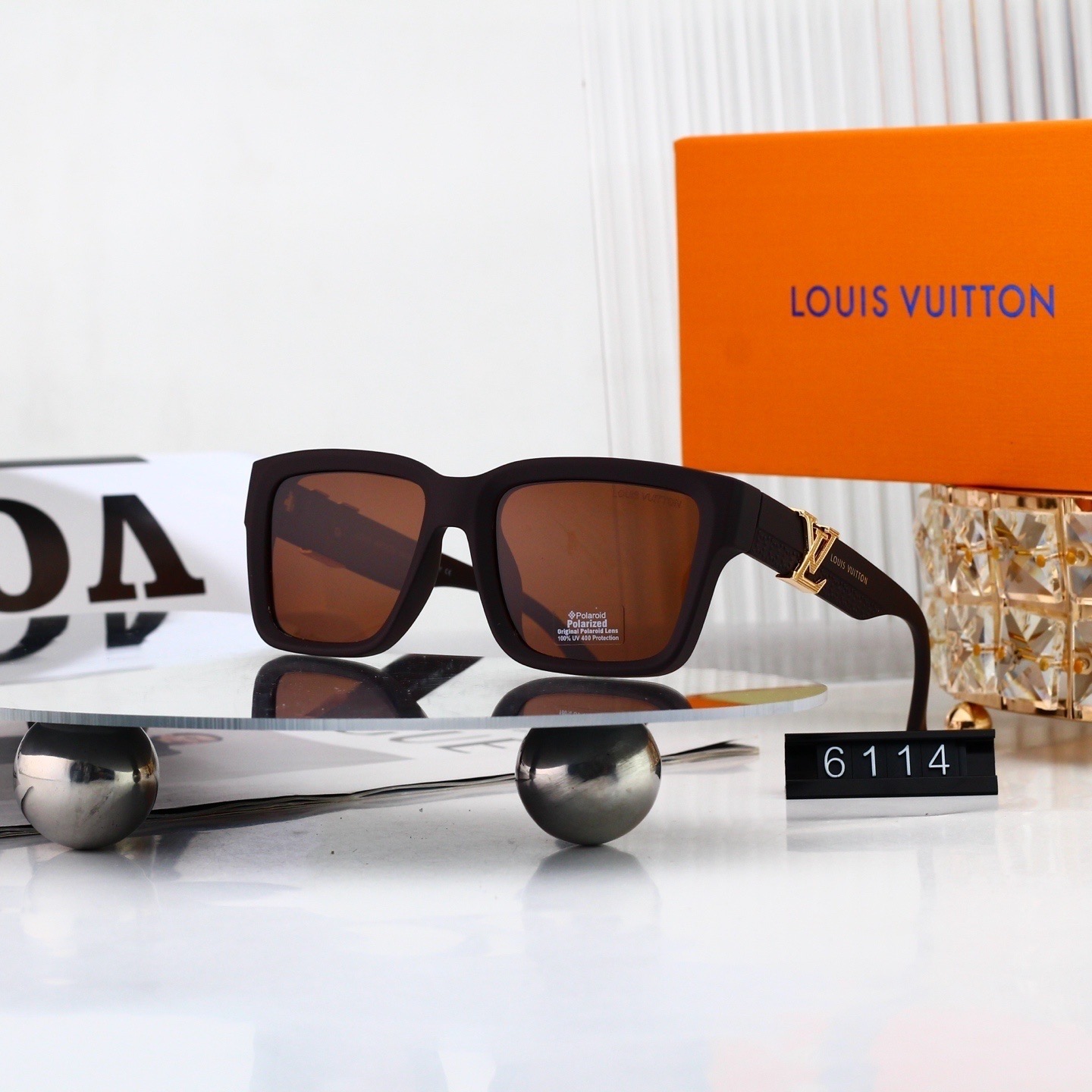 LV Fashionable Sunglasses - Image 4
