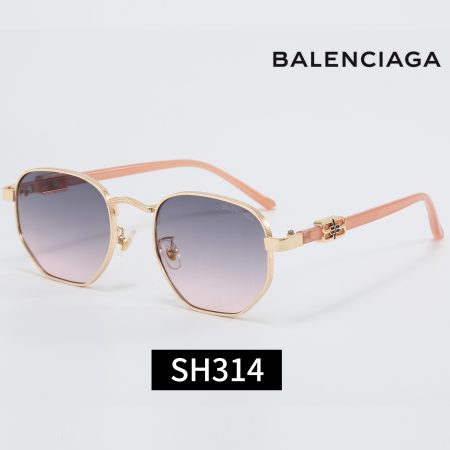 Balenciaga Fashionable Sunglasses - Image 3