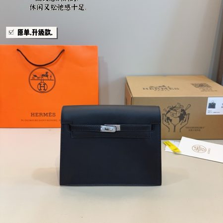 Hermès Kelly Danse Shoulder Bag - Image 6