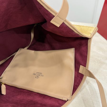 Valentino Garavani VivaSuperstar large shopping bag - Image 9