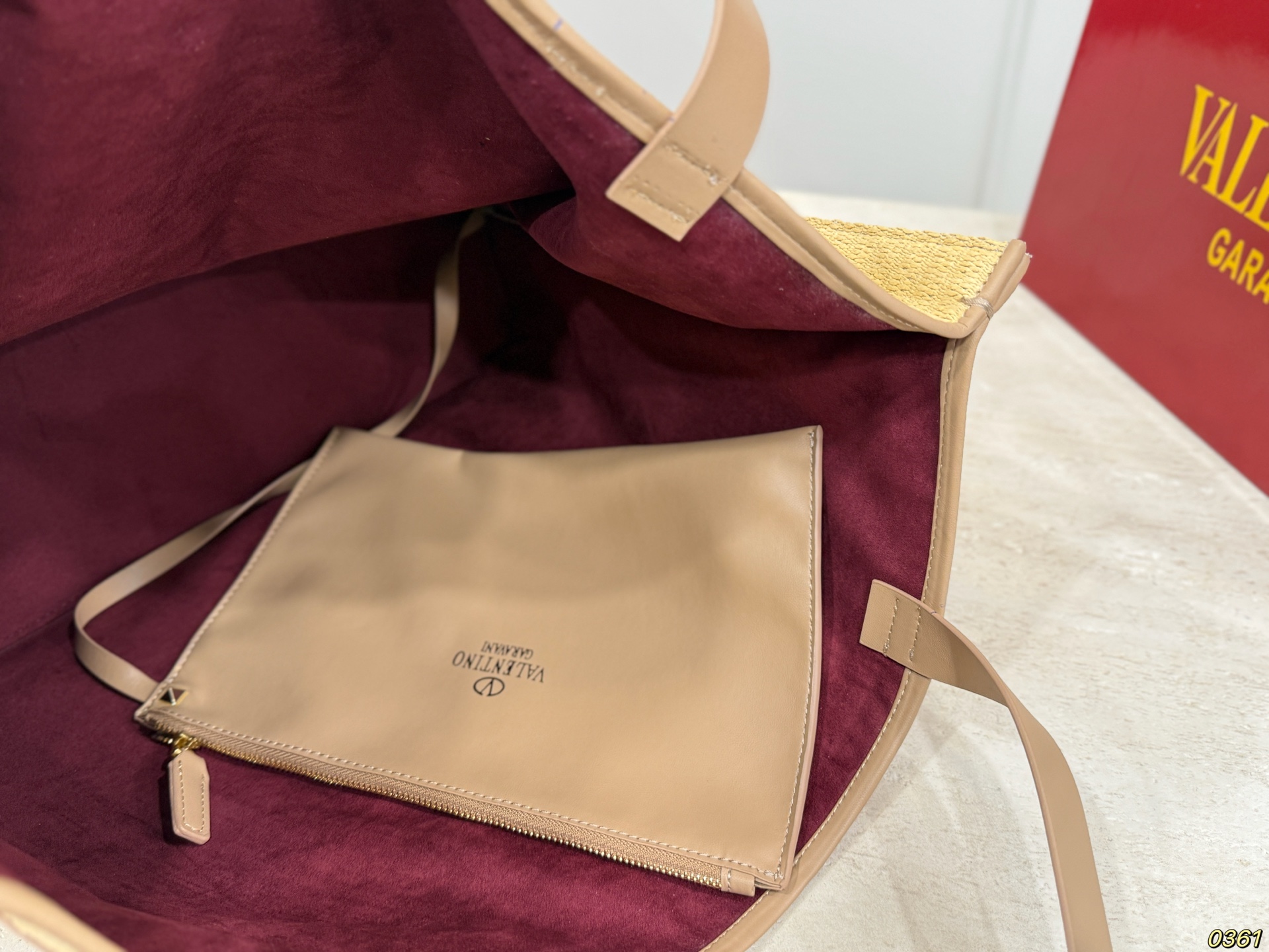 Valentino Garavani VivaSuperstar large shopping bag - Image 9