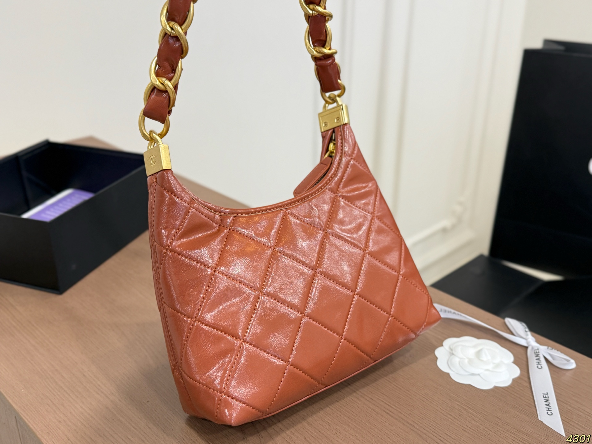 Chanel Hobo Boho Crossbody Bag - Image 10