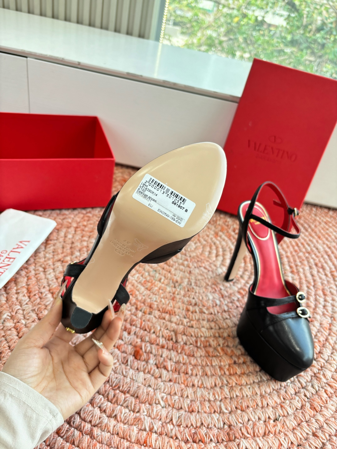 Valentino Garavani Crasher Platfrom Pumps - Image 13