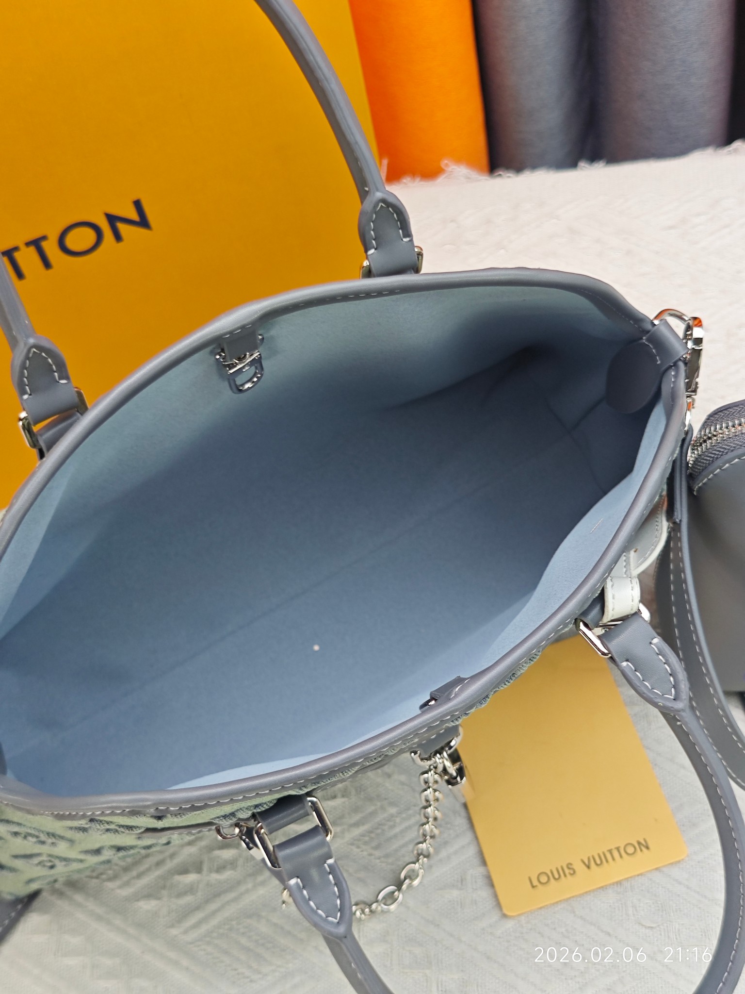 LV  Ever More PM Bag - Image 3