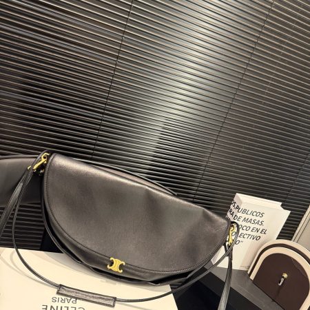 Celine Soft Triomphe Bag - Image 6
