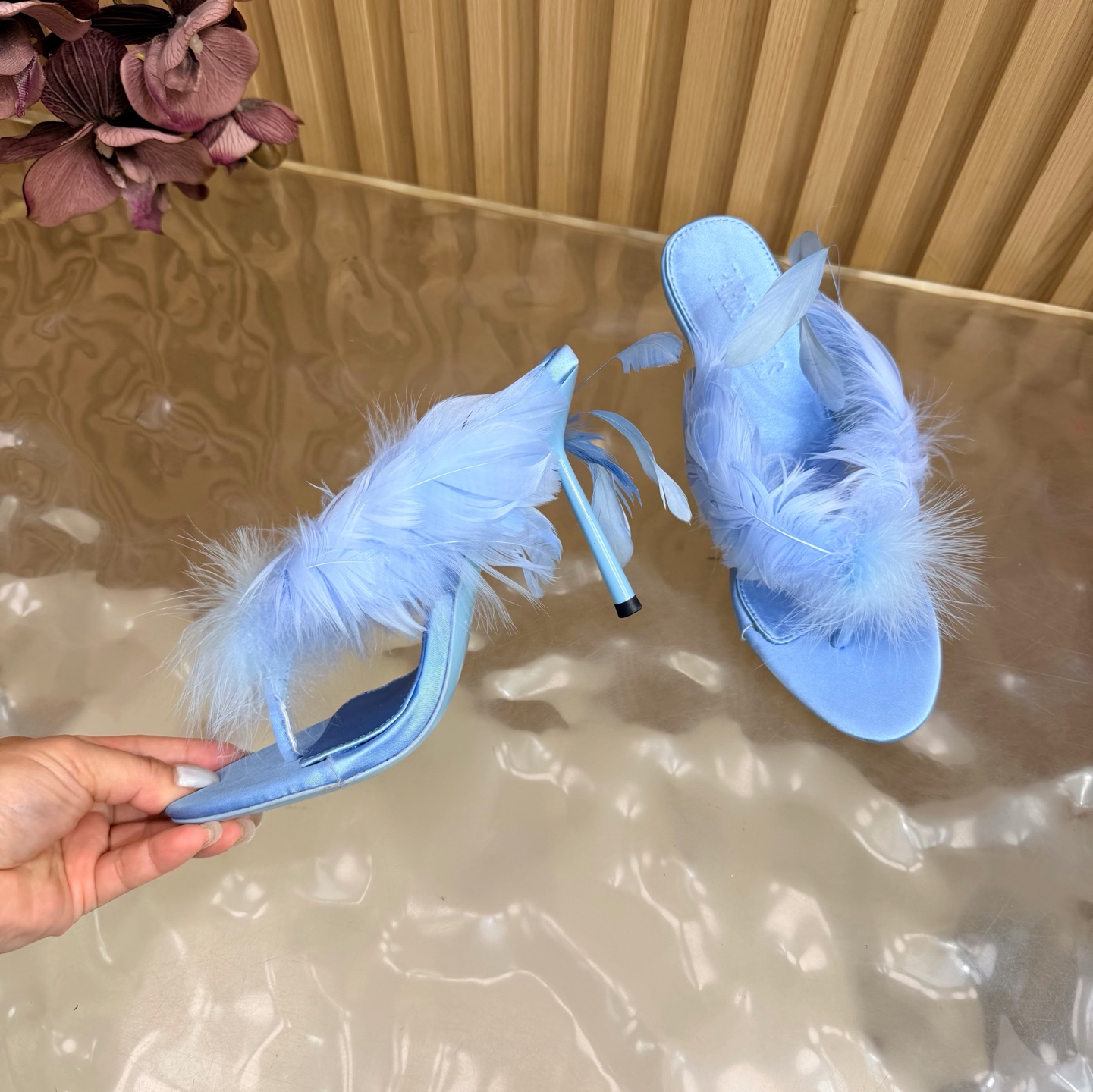 Paris Texas🪶 New Feather-Print Flip-Flops - Image 12